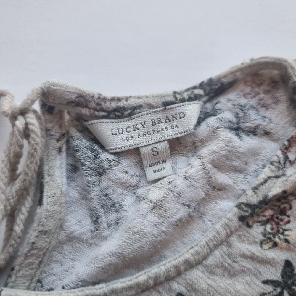 Flower print top size small by Lucky Brand